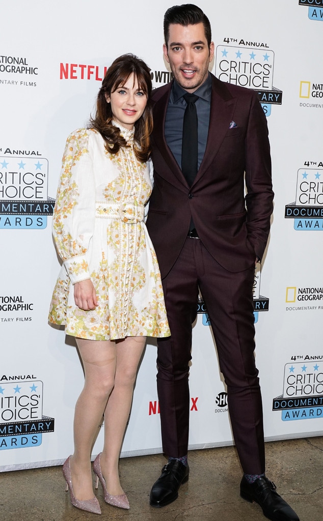 Jonathan Scott Makes a Surprise Cameo on Zooey Deschanel's Tour - E! Online